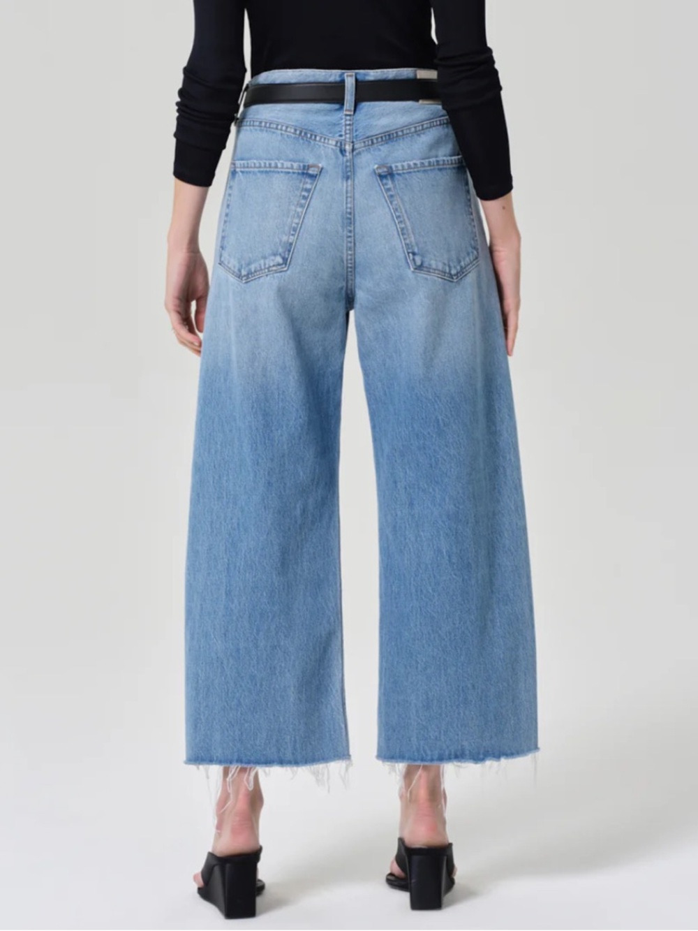 NWT Citizens of Humanity Ayla raw hem crop barrel leg jeans, size 24 - Picture 4 of 4